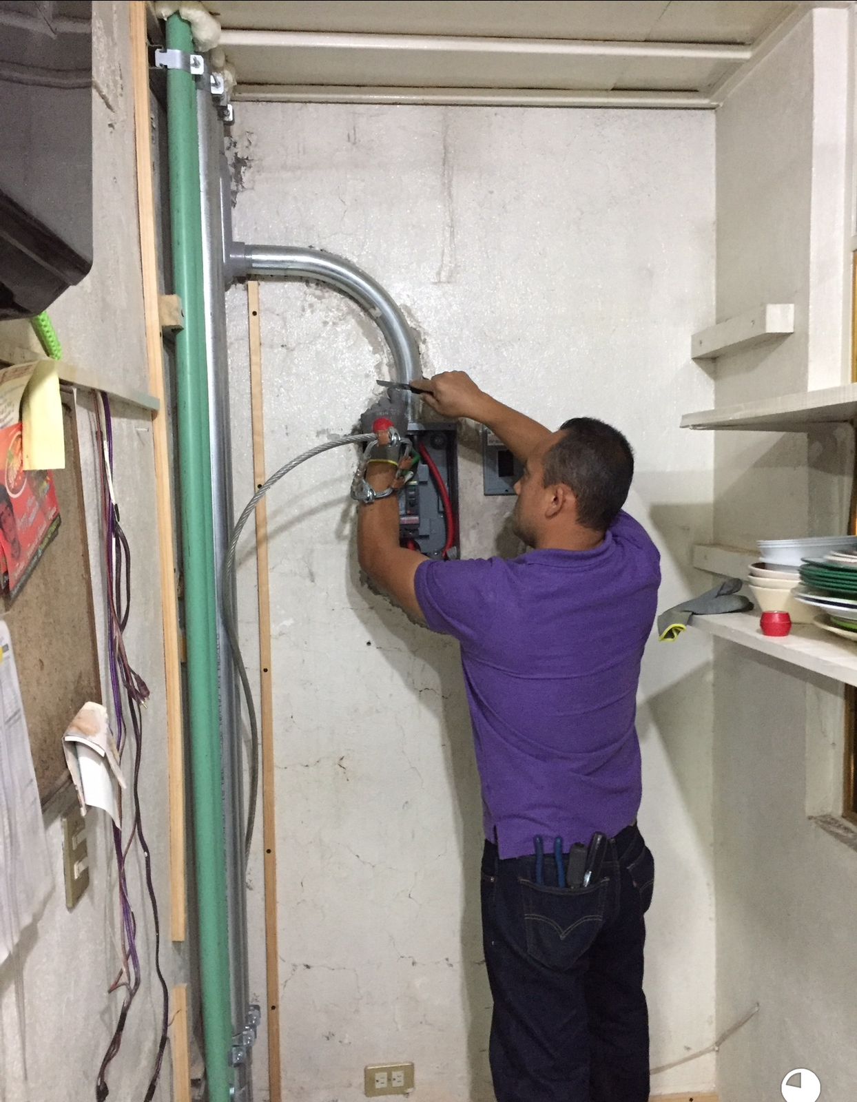 ELECTRICISTAS CORTOS,CIRCUITOS,ALTOS,CONSUMOS,SISTEMAS,SOLARES,CIRCUITO,CERRADO,BALANCEO,DE,CARGAS,INSTALACIONES,NUEVAS,MANTENIMIENTO,ELECTRICO,EN,GENERAL,INTERFONES.100%,ELECTRICISTASTEC.,MARIO,HIGUERA,ING.,JORGE,HIGUERA55-5433-3065,/,55-3408-1058