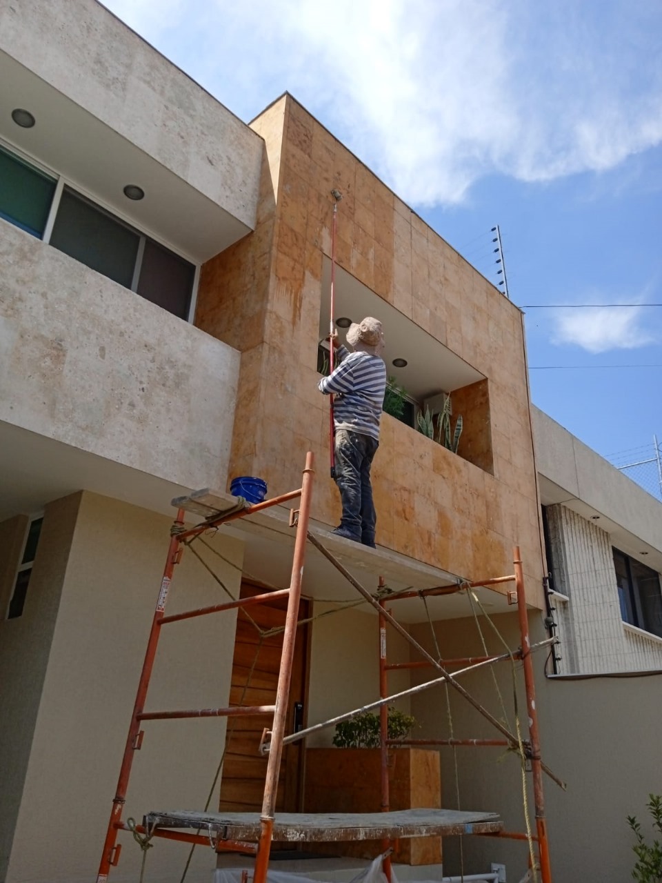 PINTOR,PROFESIONALPINTURA,EN,GENERAL,IMPERMEABILIZACIONES,ESMALTE,ZAGUANES,BARNIZ,HERRERIA,ALBAÑILERIA,GENERAL.,MAESTRO,GUSTAVO55-1269-3540,/,55-2133-4774