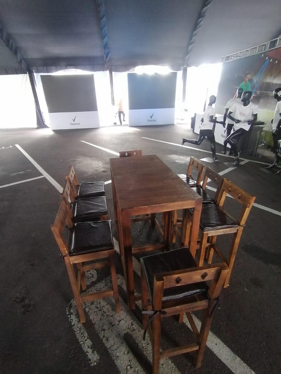 CARPAS Y TAQUIZASSillas,Tiffany,crosback,avangard,inflables,tarima,lonas,mesas,periqueras,salas,louge.55-1535-8041