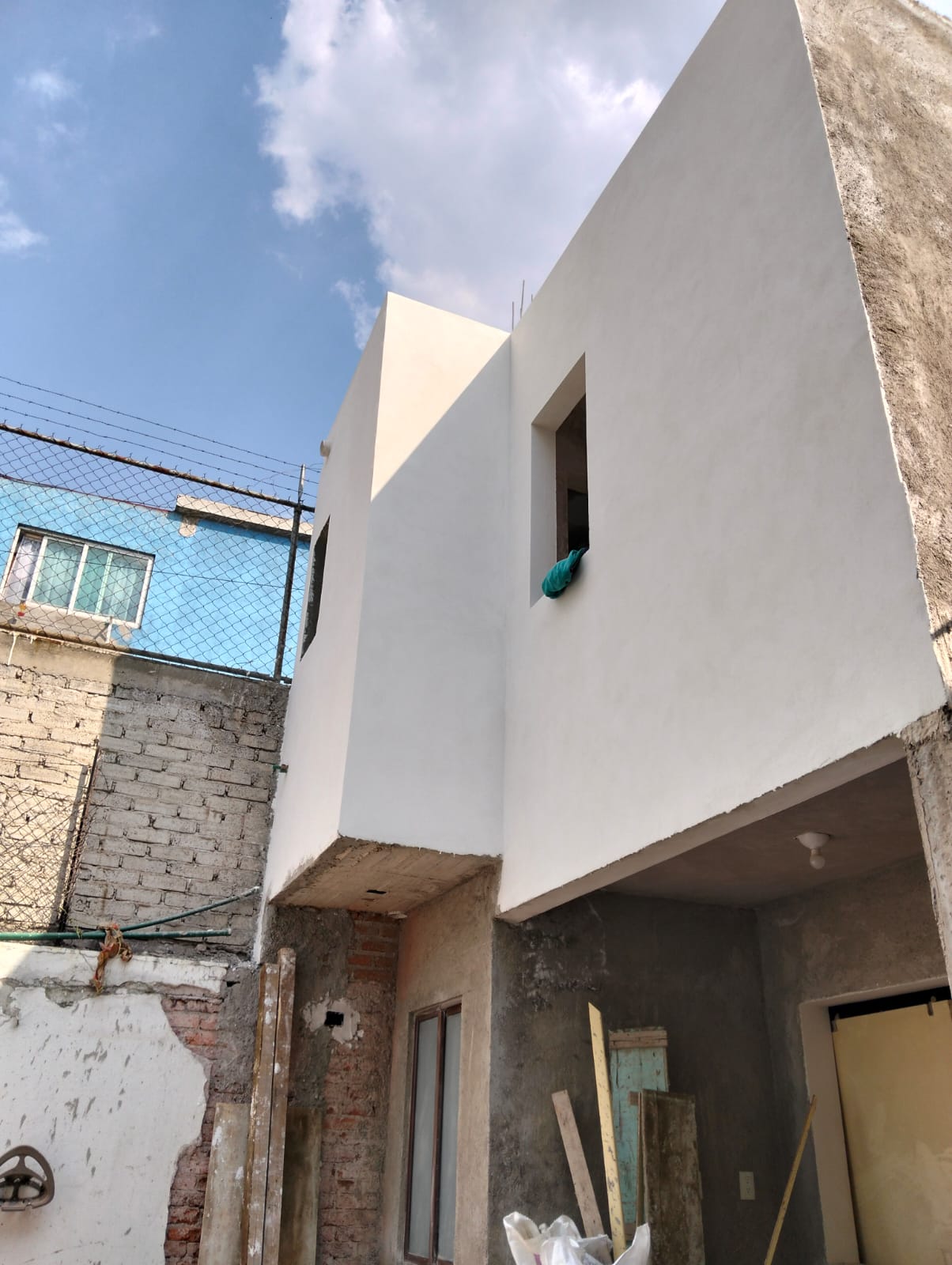 MAESTRO,PINTORIMPERMEABILIZACIONES,LOSETA,PINTURA, REMODELACIONES,YESO,TIROL, TRABAJOS,URGENTES.Maestro,Monterrosas55-6078-8544