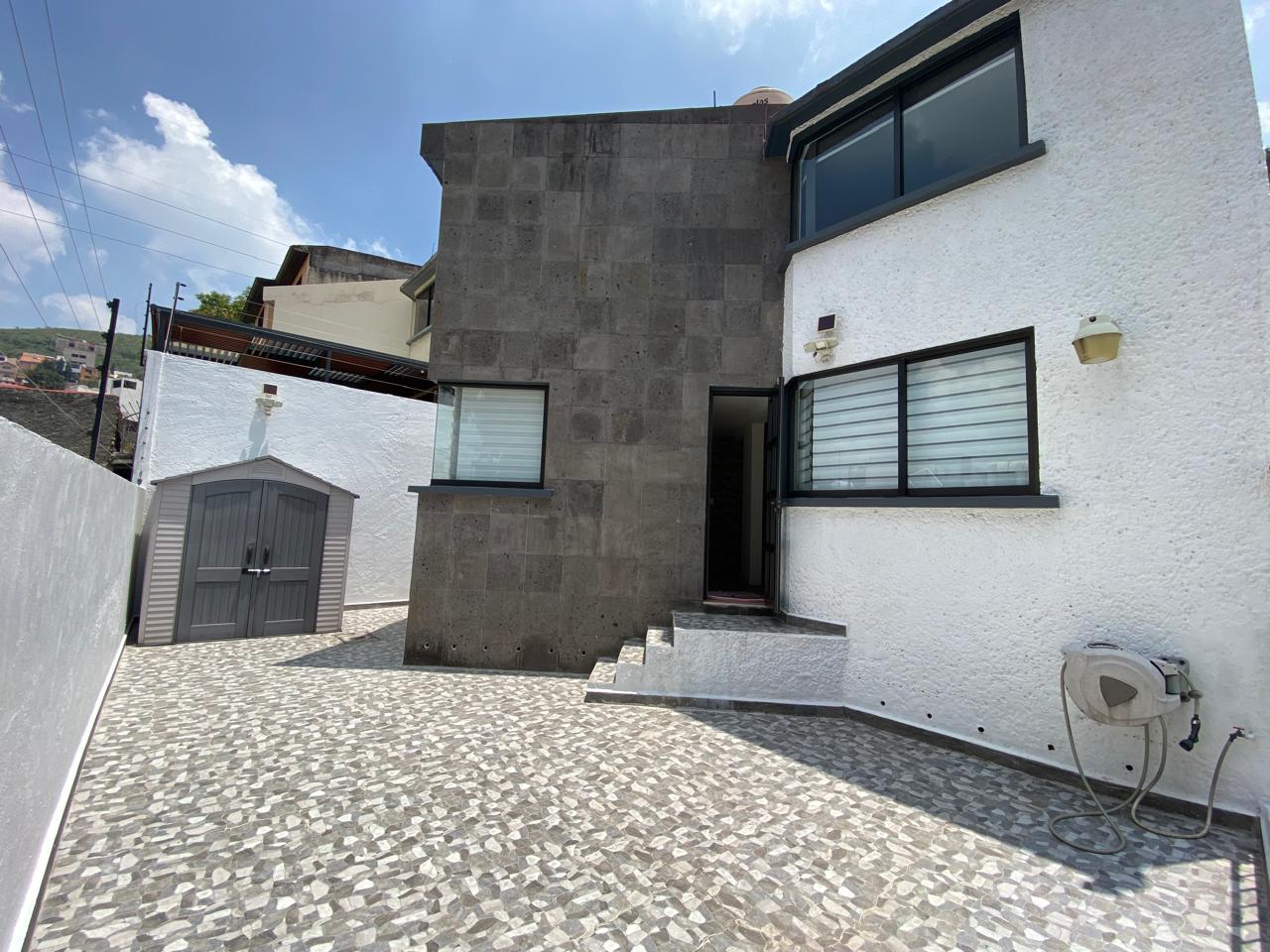 VENTA,DE,CASA,ENPASEOS,DEL,BOSQUE,NAUCALPAN400m2,TERRENO,440m2 CONSTRUCCION, 3,RECAMARAS,4,1/2,BAÑOS,GIMNASIO, AMPLIO,JARDIN,ESTACIONAMIENTOTECHADO,PARA,5,AUTOS.INFORMES,AL 55-5364-5659